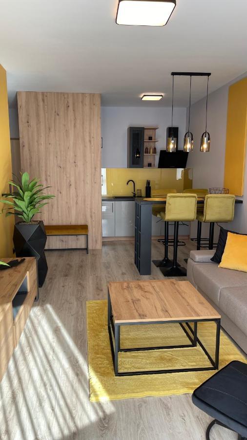 Apartament Elegance Yellow W Let'S Sea Basen&Spa กาสกี ภายนอก รูปภาพ
