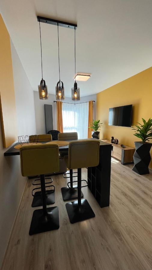 Apartament Elegance Yellow W Let'S Sea Basen&Spa กาสกี ภายนอก รูปภาพ