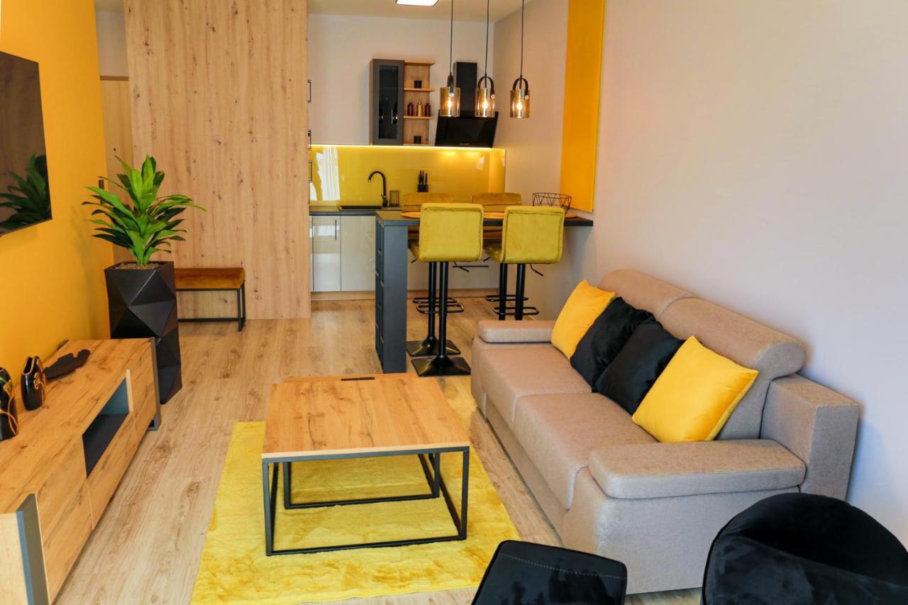 Apartament Elegance Yellow W Let'S Sea Basen&Spa กาสกี ภายนอก รูปภาพ