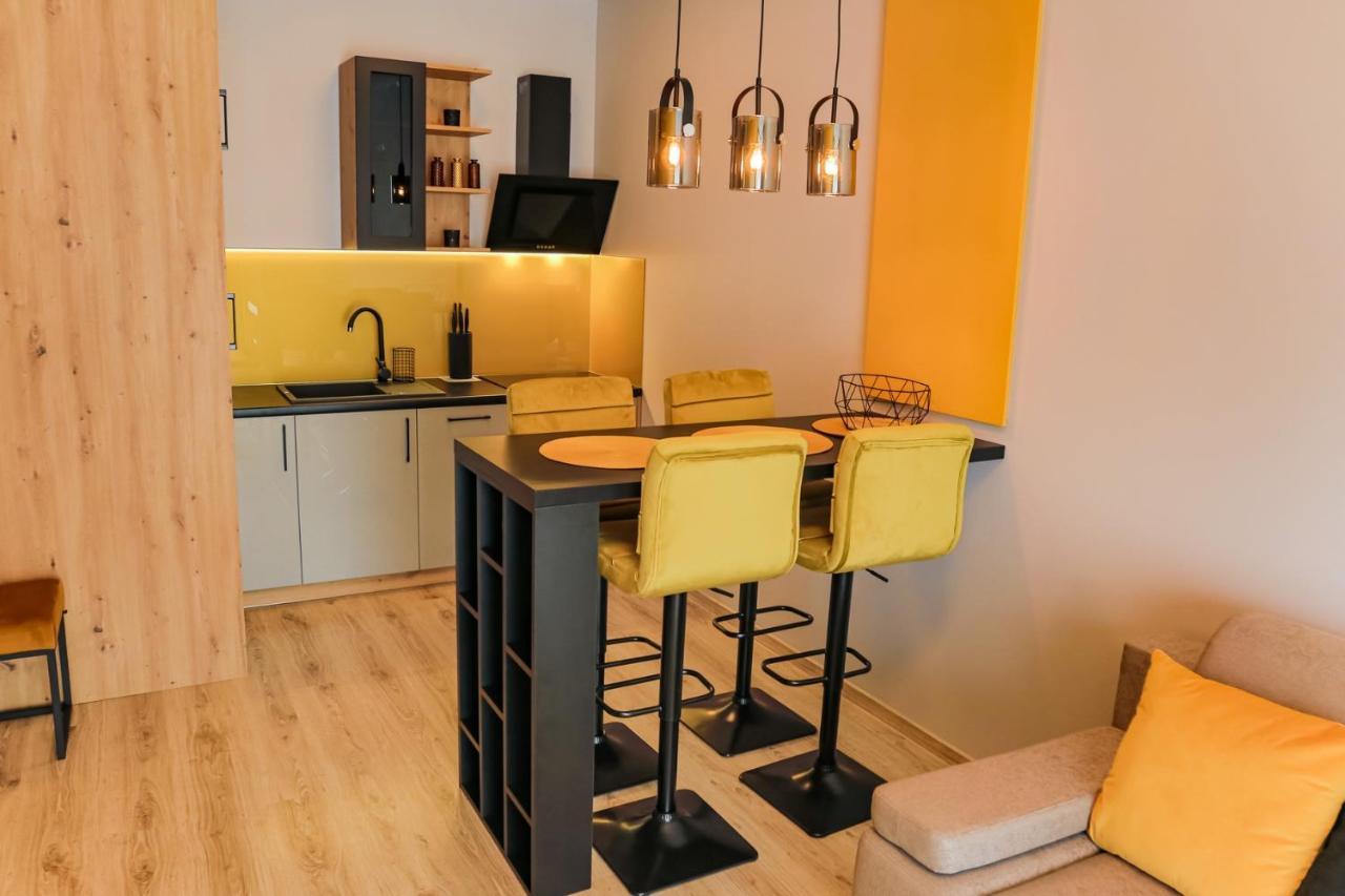 Apartament Elegance Yellow W Let'S Sea Basen&Spa กาสกี ภายนอก รูปภาพ